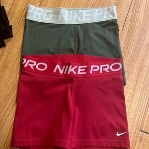 Nike Pro 3 inch shorts medium